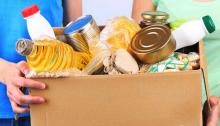 Хто і де може отримати продуктові набори в Києві - роз'яснення КМДА