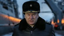 В мережі оприлюднили особисті фото та дані російського адмірала, який наказує атакувати Україну з кораблів