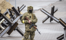 Бійці тероборони на звільнених територіях повинні здати зброю - Командувач Сил ТРО Юрій Галушкін