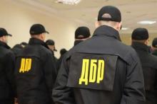 ДБР повідомило про підозру митникам, які сприяли фірмі Медведчука ухилятися від сплати податків
