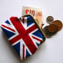Работа для украинских беженцев в Британии: сколько платят без знания языка