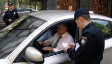 Непред’явлення поліцейському документів не вважається злісною непокорою - рішення суду