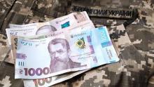 Яку зарплату будуть отримувати українські військові у 2023 році: повний перелік на інфографіці