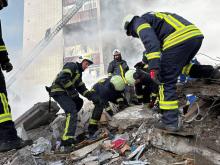 Росія вчергове здійснила ракетний удар по житлових будинках: жертви і руйнування в Умані, Дніпрі та на Київщині