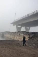 Внаслідок обстрілу Антонівського мосту Херсонщини загинув цивільний та поранено журналіста іноземного видання