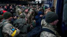 Чи можуть мобілізувати двох членів родини під час воєнного стану в Україні: роз'яснення юристів