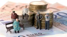 Українці, які виїхали за кордон, зможуть отримувати пенсію за спрощеною процедурою