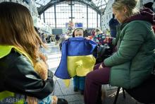 Українців у Польщі почали позбавляти статусу біженців та відповідних пільг