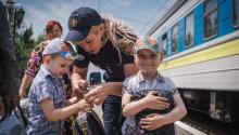 Безпечна евакуація батьків з дитиною - поради від Мінреінтеграції 