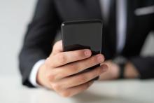Чи може адвокат захищати обвинуваченого в суді «по телефону»?
