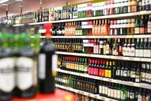 З 1 вересня обмежується продаж сигарет і алкоголя: Володимир Зеленський підписав закон