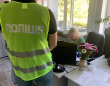 Закупівля овочерізок по завищеній вартості: чиновниці Дніпровської РДА повідомлено про підозру