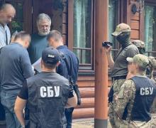 СБУ та БЕБ вручили Ігорю Коломойському підозру: йому інкримінують шахрайство та "відмивання" коштів (фото)
