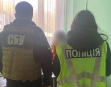 Підробляв документи про інвалідність: поліцейські викрили завідувача психіатричного відділення