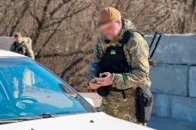 Суд виправдав військовозобов'язаного чоловіка, який побився із працівниками ТЦК, які хотіли вручити йому повістку