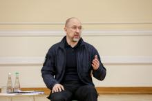Посилення економіки, бронювання працівників, виробництво дронів - Денис Шмигаль провів пресконференцію
