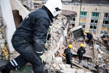 Що робити, якщо ви опинилися під завалом разом із дитиною?