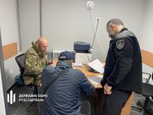 Незаконно виплатив дружині майже мільйон гривень «бойових»: судитимуть полковника медслужби