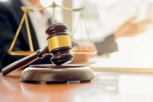 Повноваження суду в питаннях дослідження процесуальних документів на підготовчому судовому засіданні