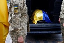 В Україну повернули тіла 909 полеглих Захисників