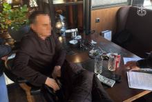 Обіцяв працевлаштування за $10 тис – на шахрайстві викрито депутата Житомирської облради