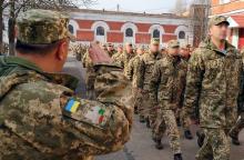 Шикування, зібрання, нагородження: депутати пропонують забронити на час війни масові заходи за участі військових