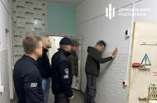 ДБР встановлює учасників жорстоких катувань у Полтавському СІЗО: деталі