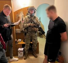 Нацполіція ліквідувала наймасштабніше в Україні підпільне виробництво анаболічних стероїдів, які видавали за імпортні препарати для спортсменів