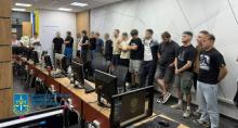 На Дніпропетровщині припинено діяльність декількох десятків шахрайських кол-центрів