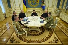 Нові контракти в ЗСУ запрацюють на початку 2026 року: Денис Шмигаль обговорив деталі з Зеленським