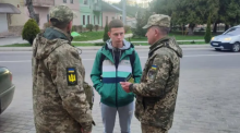 Працівники ТЦК не мають права затримувати громадян та примусово доправляти їх до центрів комплектування, - апеляційний суд