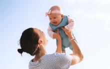 Допомога по вагітності та пологах: особливості надання допомоги для жінок, які застраховані або ні в системі держсоцстрахування