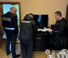Нацполіція проводить 70 обшуків у медзакладах по всій Україні: розслідують схеми привласнення бюджетних коштів