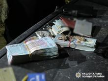 Продавали бронь та виїзд за кордон: pатримано учасників схеми на чолі з кримінальним авторитетом