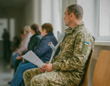 Переогляд ЕКОПФО (МСЕК) під час служби: автоматичне продовження чи бюрократична пастка?