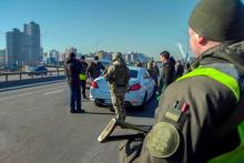 Зупинка транспорту групами ТЦК: хто має право обмежувати рух на автодорогах?