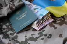 Що відбувається з виплатами військового, якщо він зник безвісти, і чи реально родичам отримати кошти?