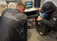 Найбільше в історії БЕБ вилучення готівки: в мережі нелегальних обмінних пунктів вилучили понад 630 млн грн