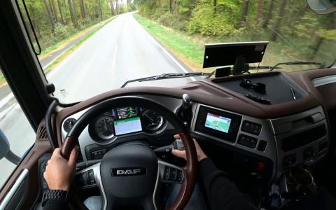 У період воєнного стану водіям легкових авто надано право керувати вантажівками