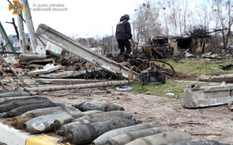 Через російську військову агресію Україна стала однією з найзабрудненіших боєприпасами країн світу