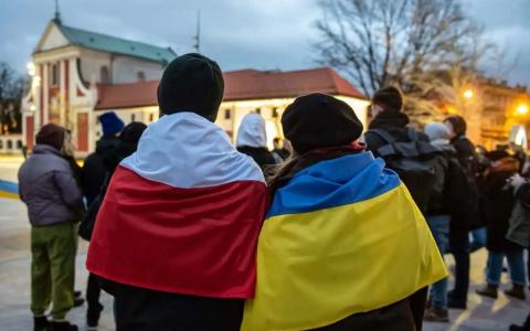 Допомога, робота, дитсадок: для українських переселенців в Польщі створили інформаційні ресурси