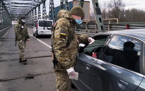Виїзд військовозобов'язаних за кордон: змінено порядок надання дозволів та визначено терміни перебування