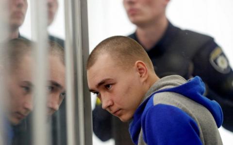 Перший вирок російському військовому: Шишимарін отримав довічний термін ув'язнення