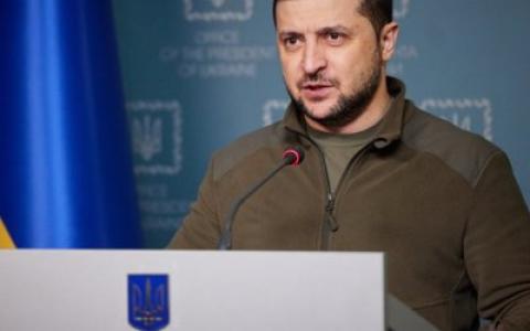 Зеленський пропонує продовжити воєнний стан та загальну мобілізацію в Україні (документ)