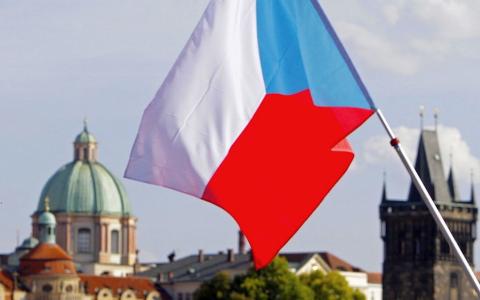 Чехия оформила украинским беженцам 377 000 виз временной защиты