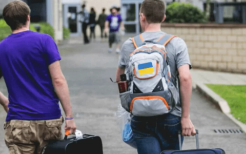 Як перетнути кордон студентам, виїжджаючи на навчання в країни ЄС: пояснення прикордонників і юристів