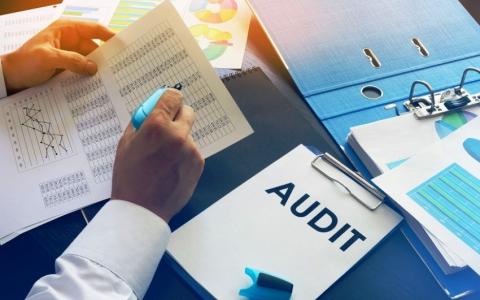 Відхилення тендерної пропозиції через ненадання інформації, що є у відкритих реєстрах