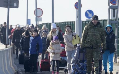Режим спецзахисту для українських біженців в єс діятиме до 2024 року