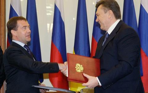 Суд дозволив затримати двох міністрів часів Януковича, які готували Харківські угоди
