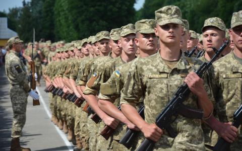 Верховна Рада скасувала призов на строкову військову службу під час війни